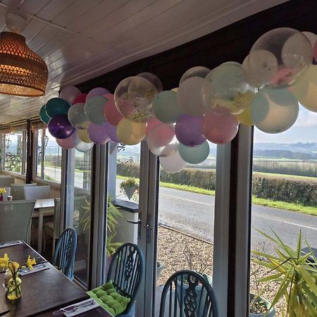 The Flying Fish Stables Hotel Ilminster Bagian luar foto