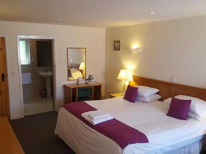 The Flying Fish Stables Hotel Ilminster Bagian luar foto