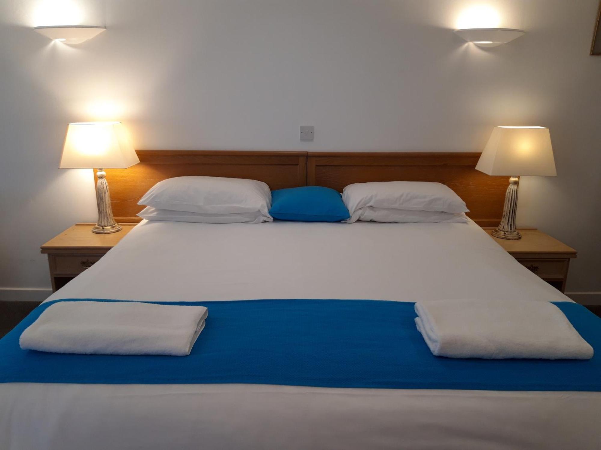 The Flying Fish Stables Hotel Ilminster Bagian luar foto